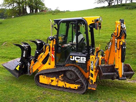 charge for tracked skid steer mower hour|trackhoe hourly rates.